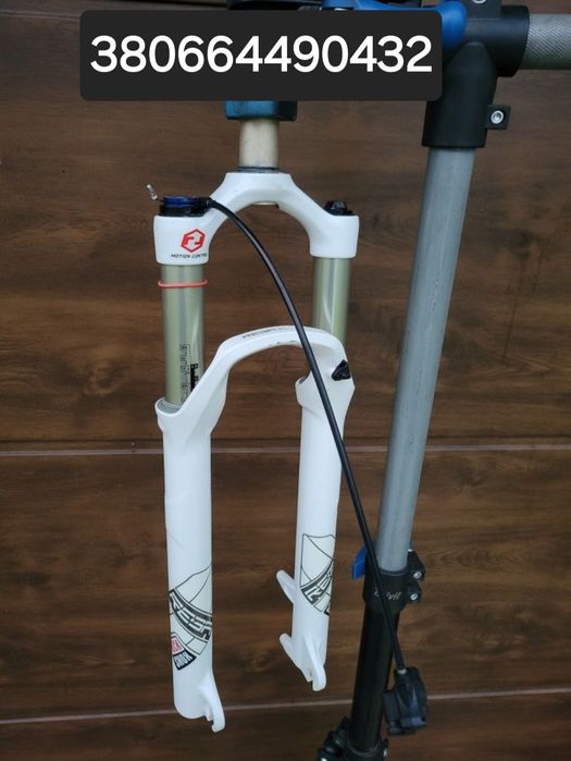 Вилка Rock-Shox Reba RL