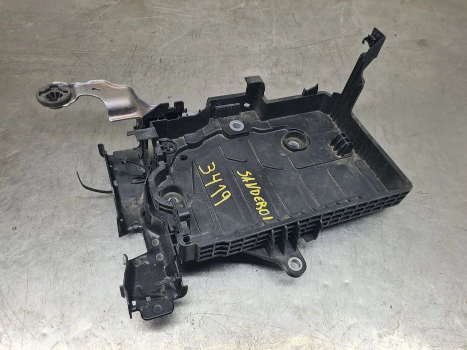 Base / caixa da bateria DACIA Sandero III