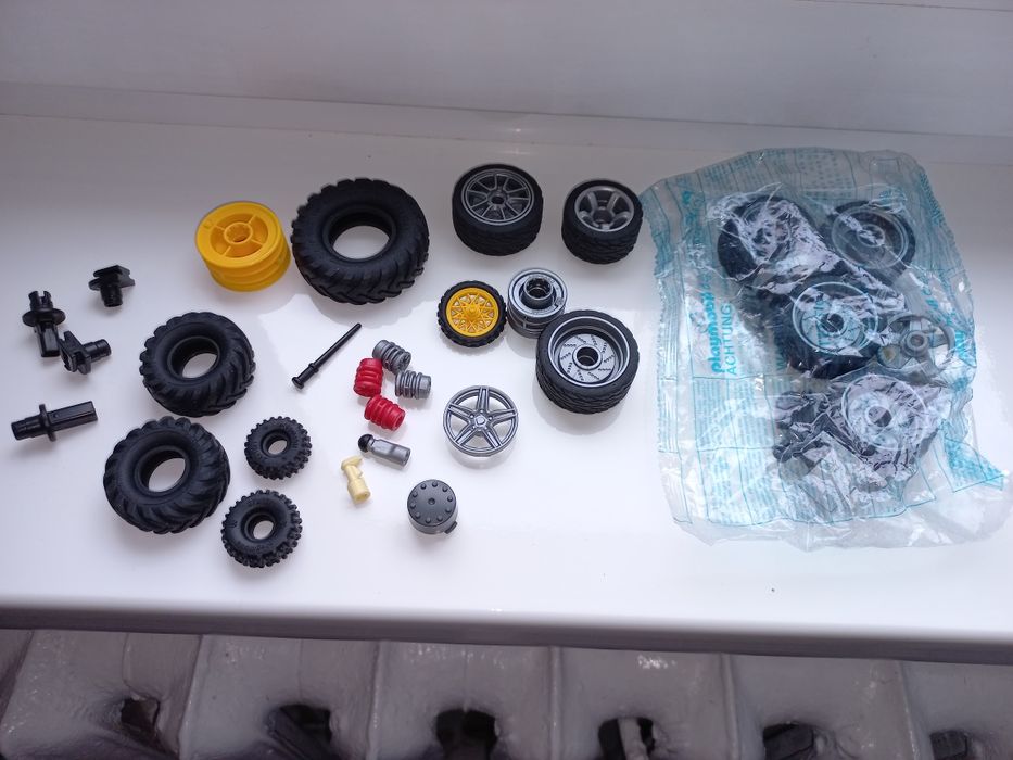 Playmobil запчастини, їда, посуда, корзинки, відерце