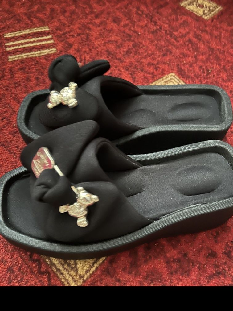 Шлёпки с мишками 36 р
