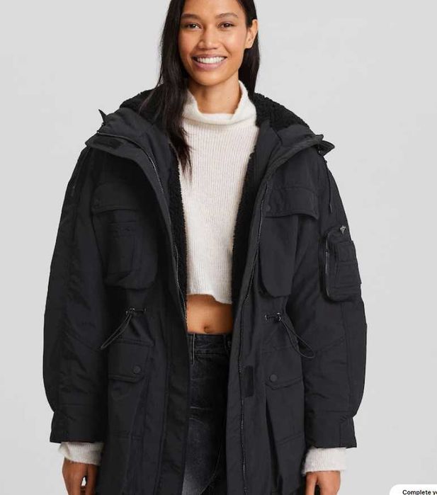 Парка  зимова тепла куртка Bershka Бершка р. С більшомірить