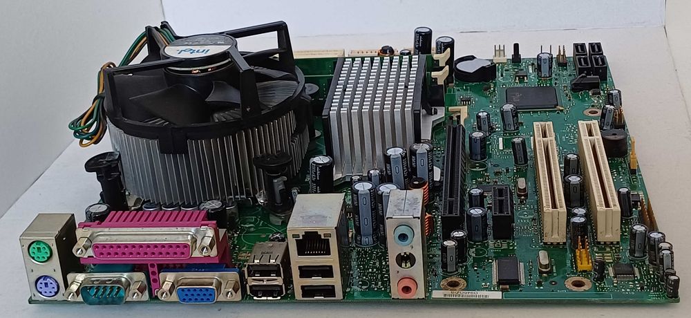 Płyta główna Intel D946GZIS + procesor + pamięć