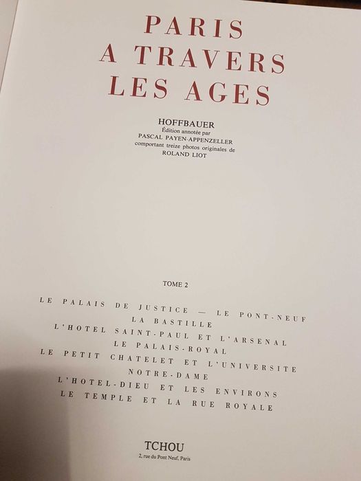 Livro Paris A Travers Les Ages