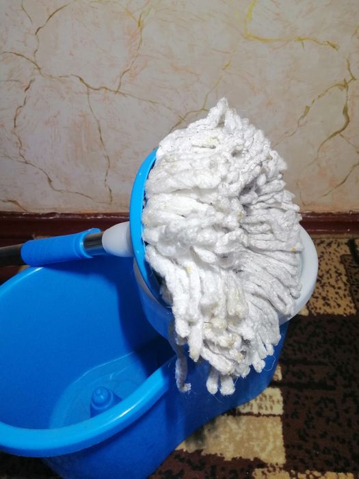 Ведро со шваброй