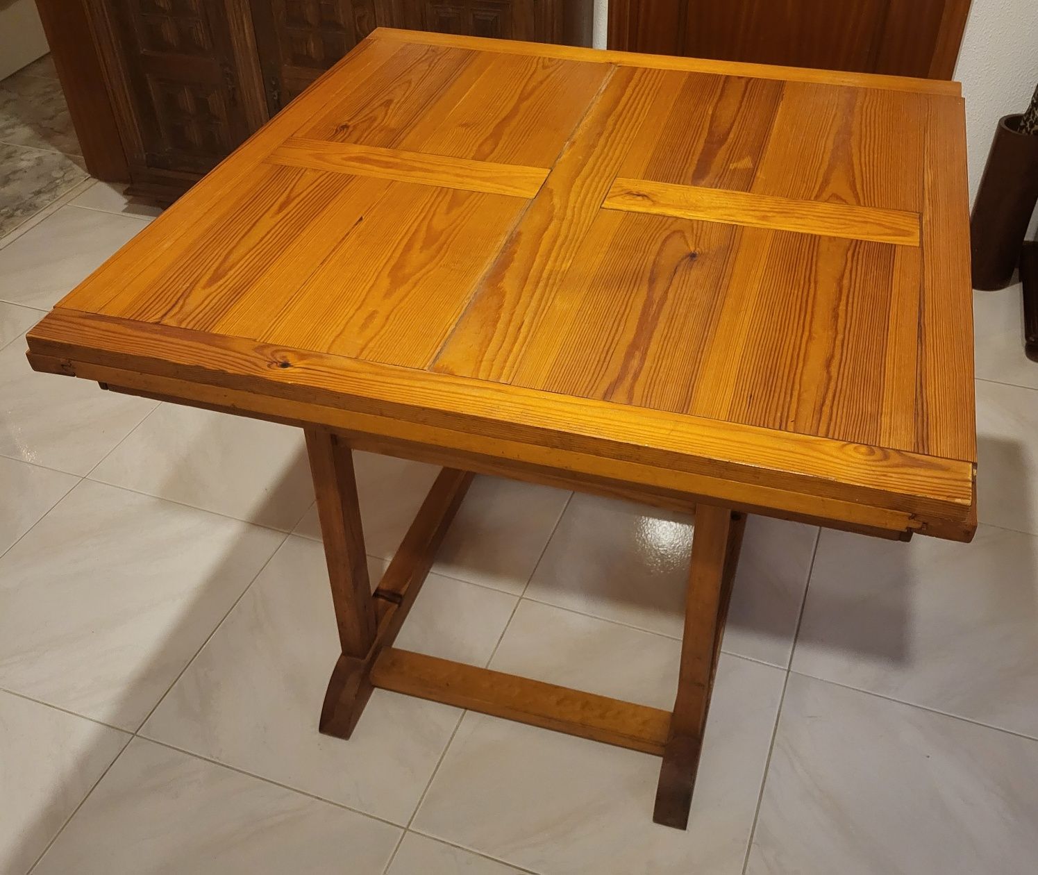 Mesa desdobrável 95x95