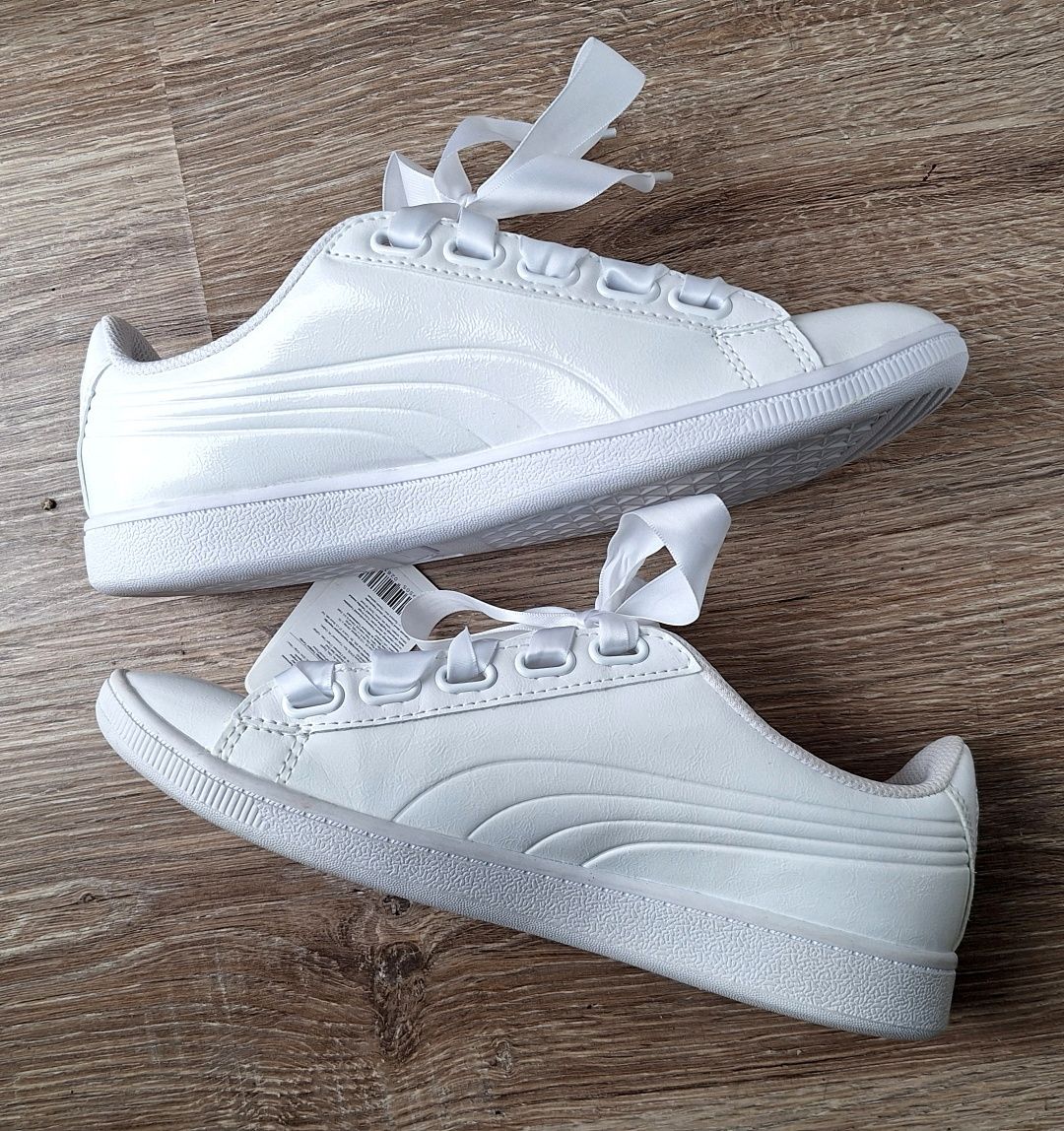 r. 38,5 NOWE sneakersy trampki PUMA Vikky v2 Ribbon P 369727 BIAŁE