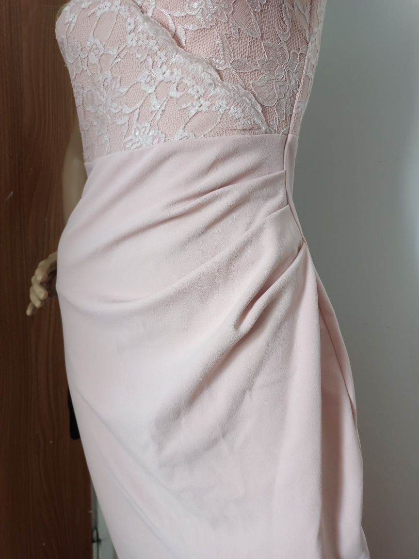 Elegancka sukienka pudrowy róż maxi długa z trenem wesele balowa