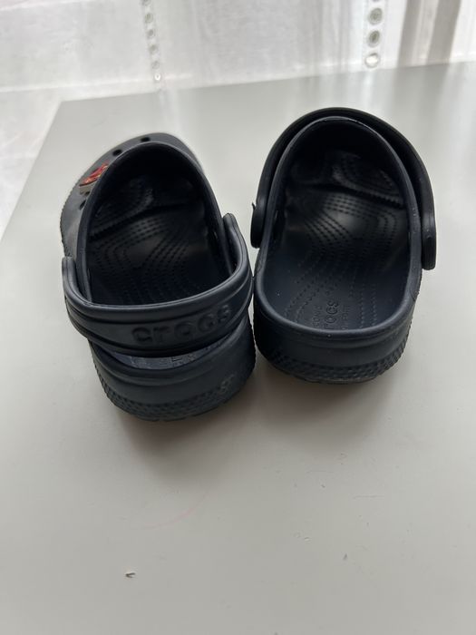 Crocs c 10 na chłopca