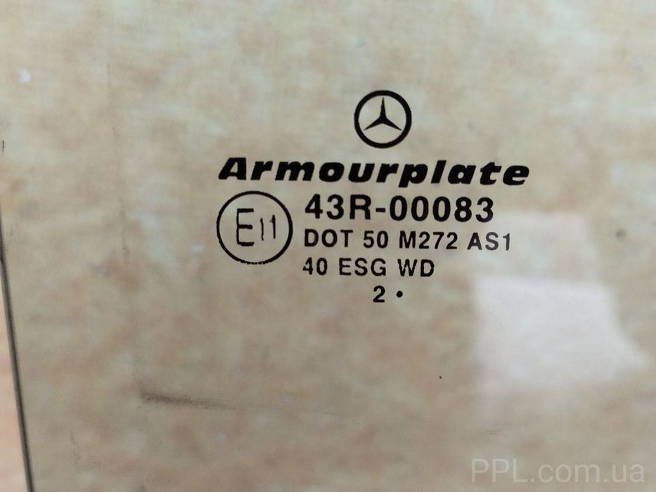 Mercedes C W203 00-07 седан стекло двери заднее правое 02 год