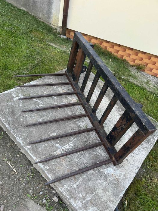 Ładowacz czołowy do obornika