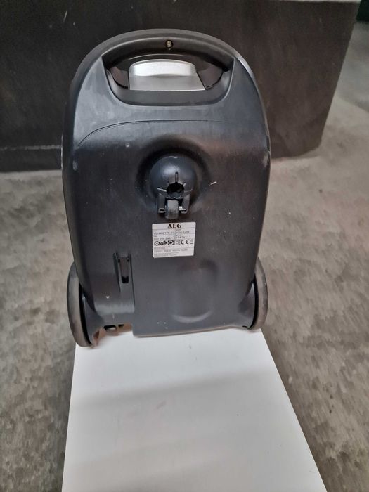 Aspirador AEG VX4