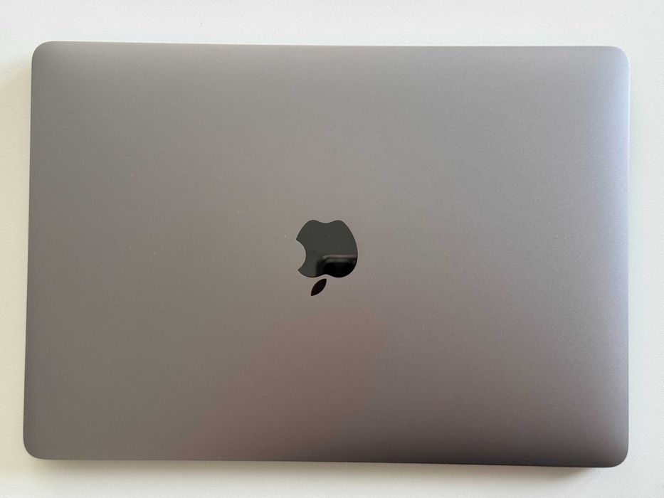 MacBook Pro 13" 2019 - Intel Core i7 2.8GHz, 16 GB RAM, 256 GB