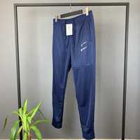 Чоловічі штани Nike Swoosh оригінал зі свіжих колекцій.