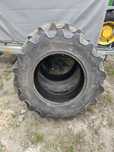 Sprzedam opony do ciagnika 2 szt - 340/85 R 24