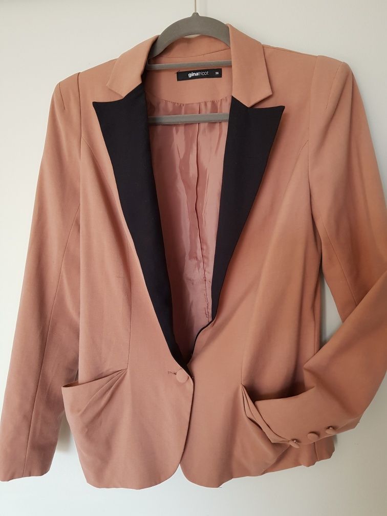 Gina tricot lekko oversize marynarka r  s