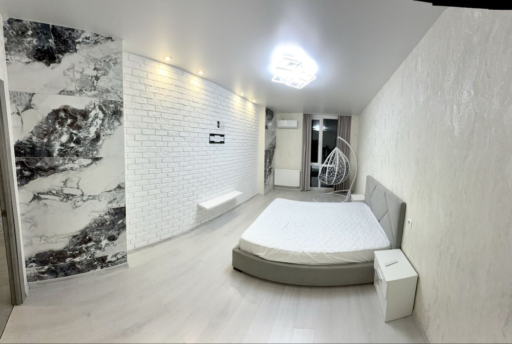 Можна з тваринами. 1 к. в елітному ЖК «Лісопарковий», панорамний вид.