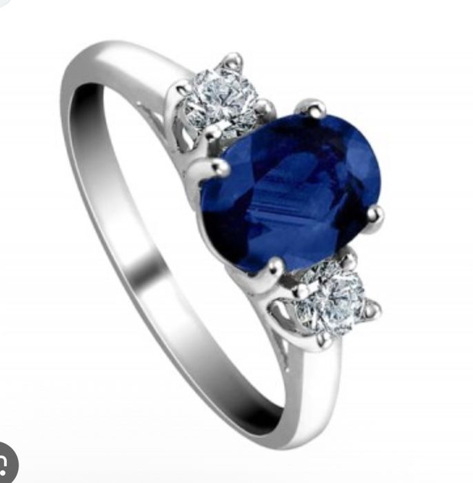 Кольцо серебряное з сапфиром синим