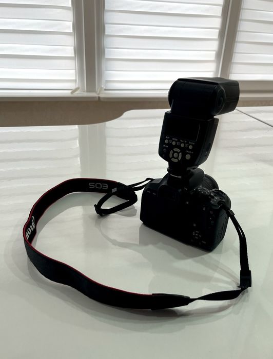 Фотоапарат Canon eos 850D