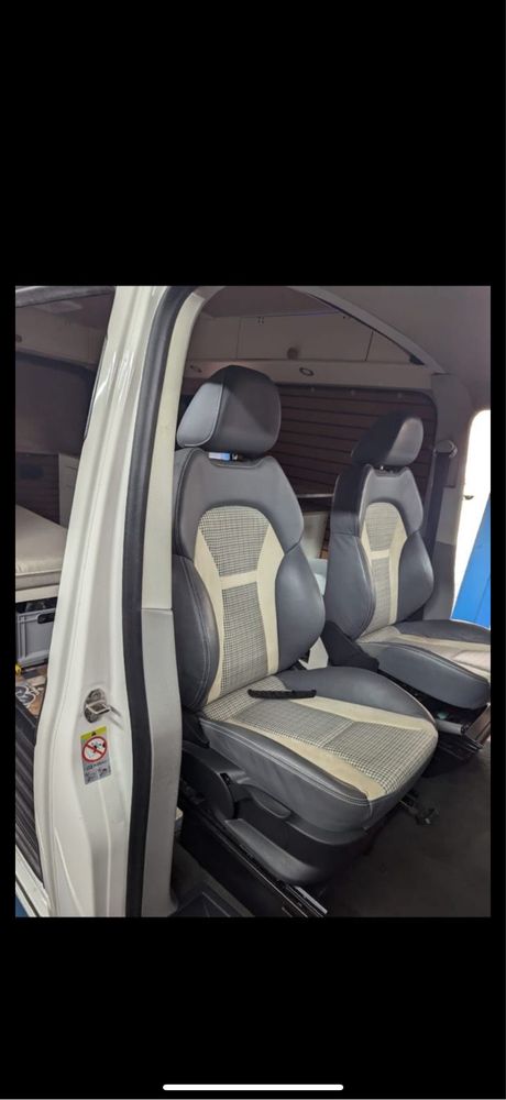 Volkswagen T5 2L Kamper
