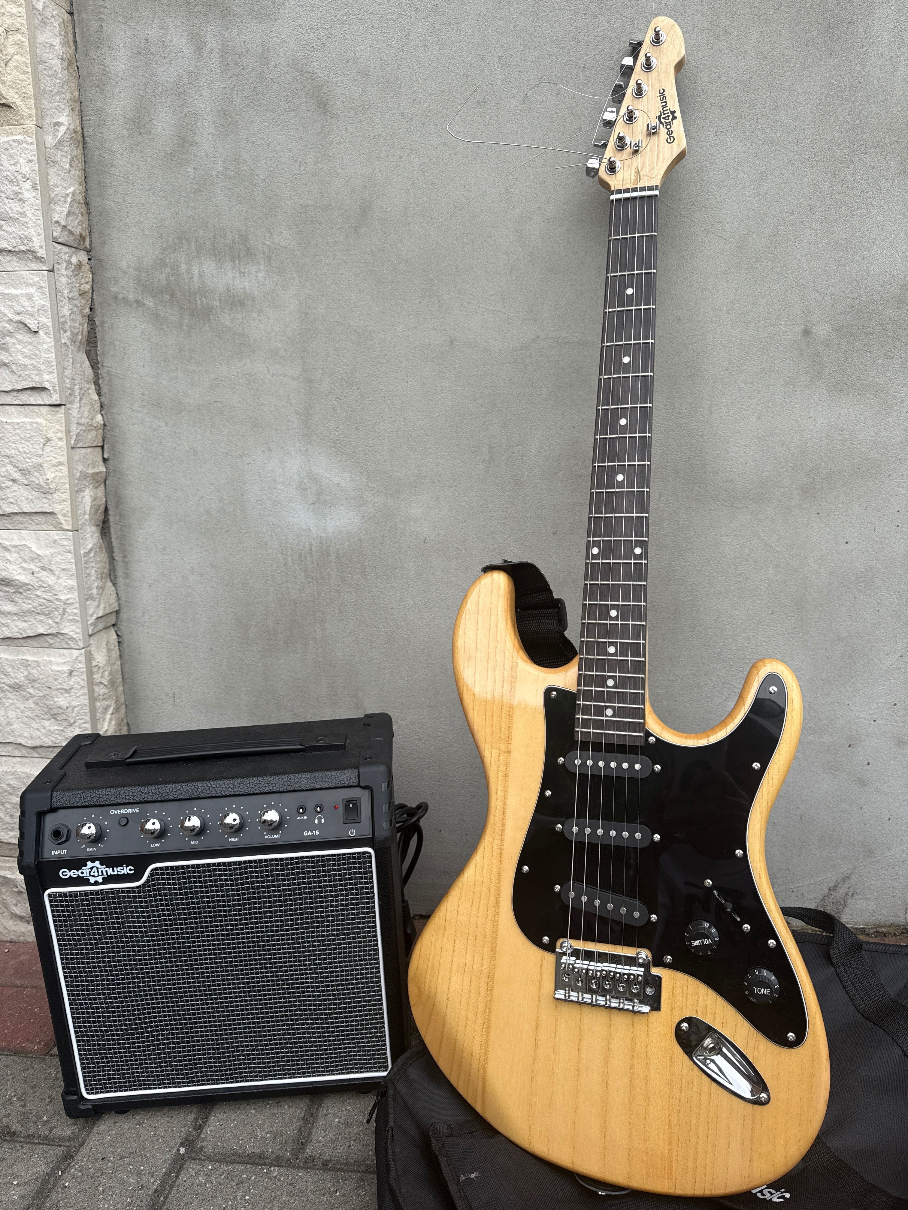 Gitara Gear 4 music + piecyk + struny + pokrowiec