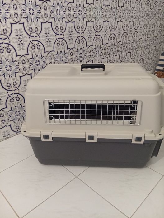 Transportadora de animais de estimação de grande porte, como nova,