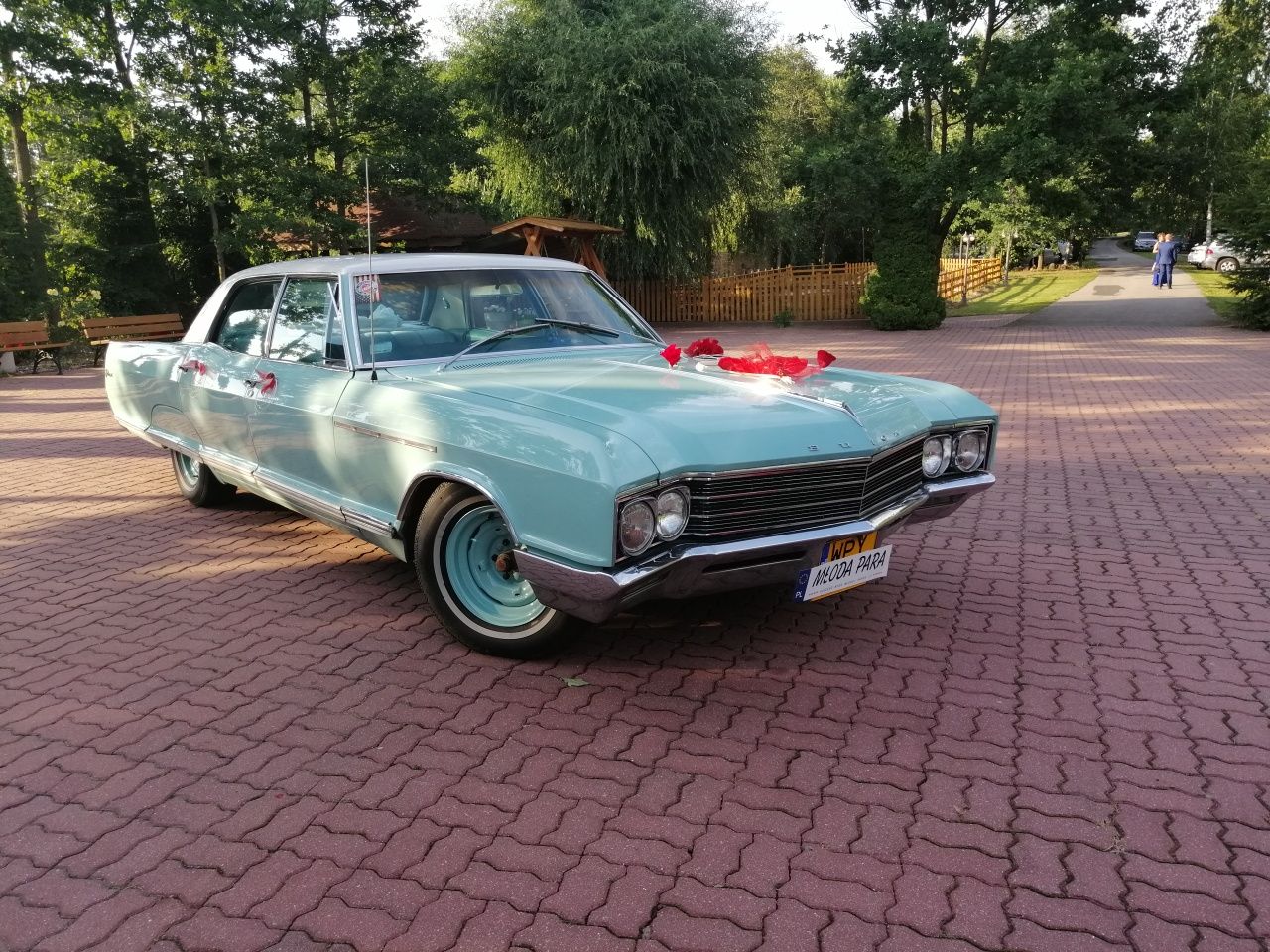 Auto do ślubu Buick electra 225 rok 1966 poj 6.6 litra 6-cio osobowy