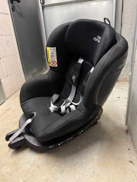 Britax Romer Dualfix 2R Cosmos Black 0-18 kg