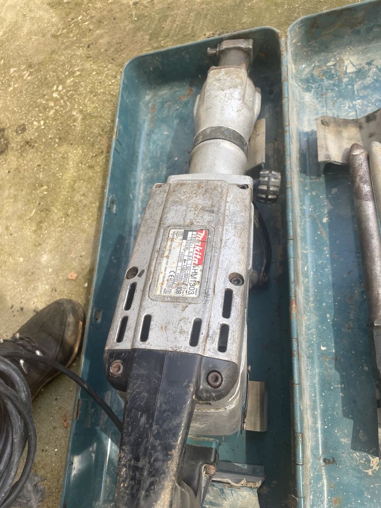 Martelo demolidor Makita HM1303