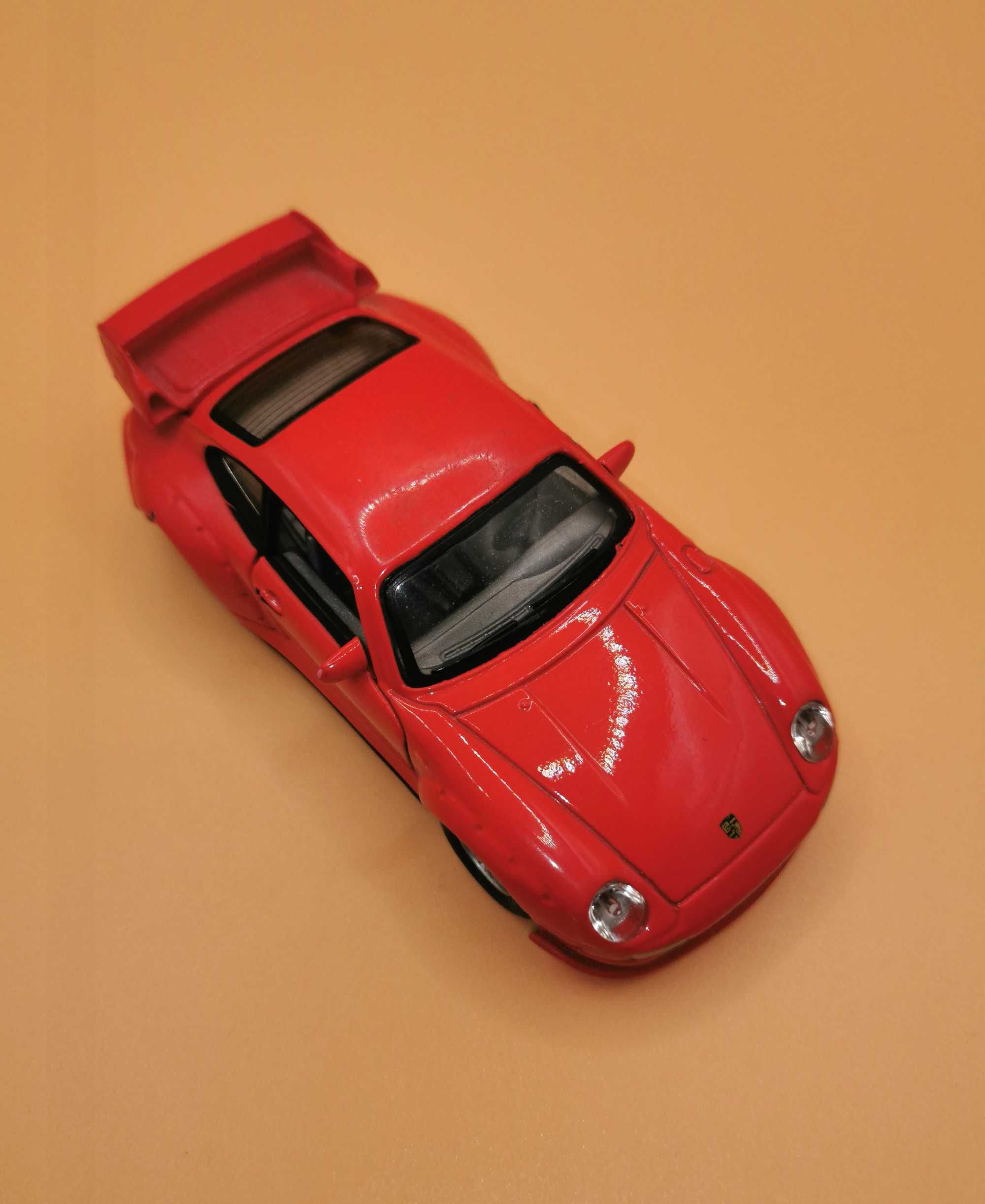 Model Porsche 911 GT