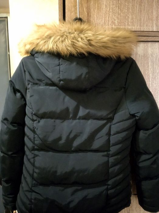 Продам куртки осеннюю и зимние