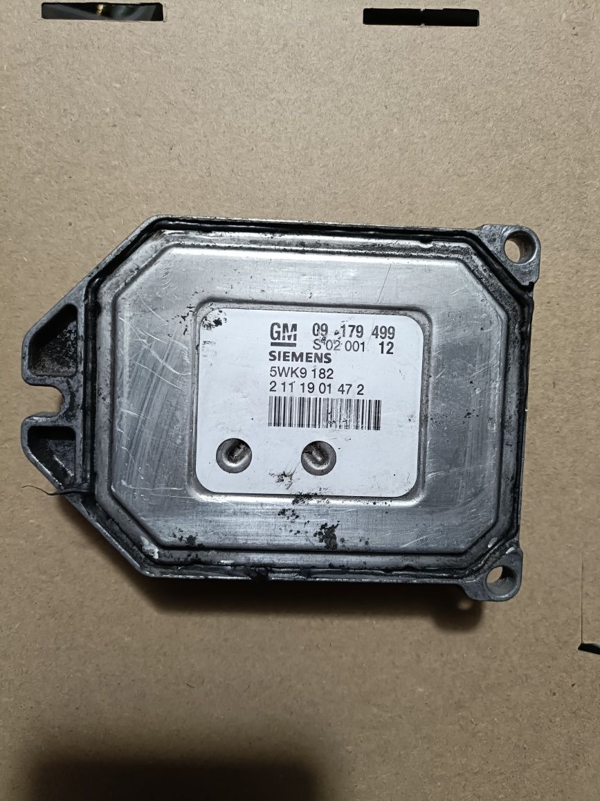 Sterownik Silnika Opel Vectra C 1.8