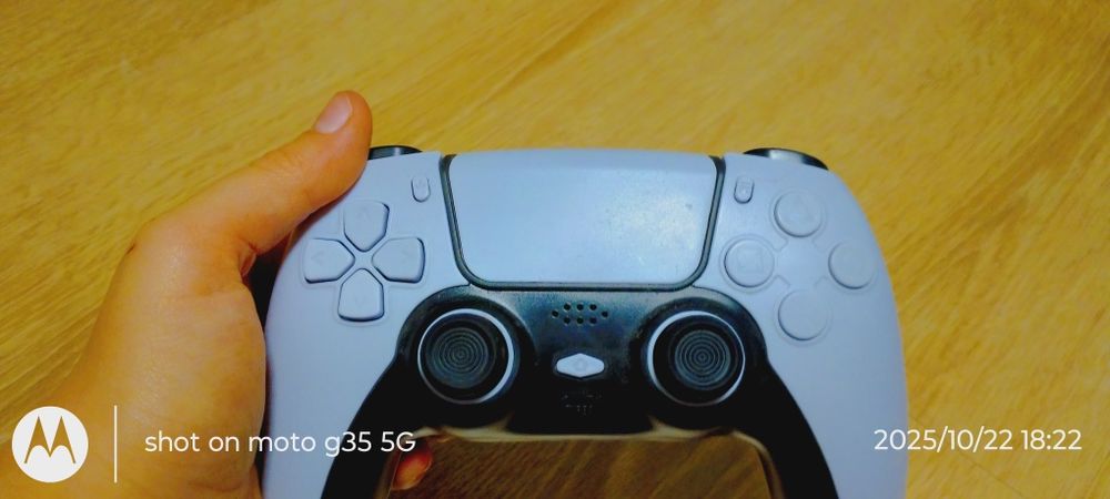 Pad battletron z dodatkowymi przyciskami na ps4