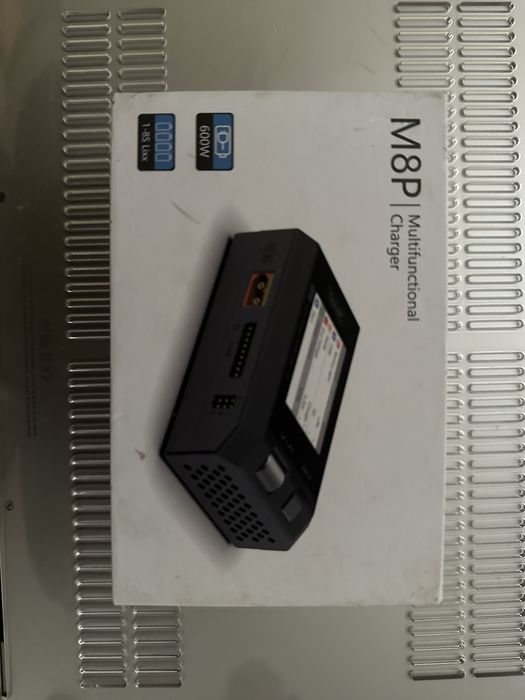 Зарядное устройство ToolkitRC M8P — 600W