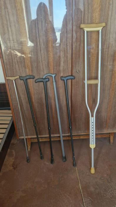 Продаю на фото за 700 грн одним лотом