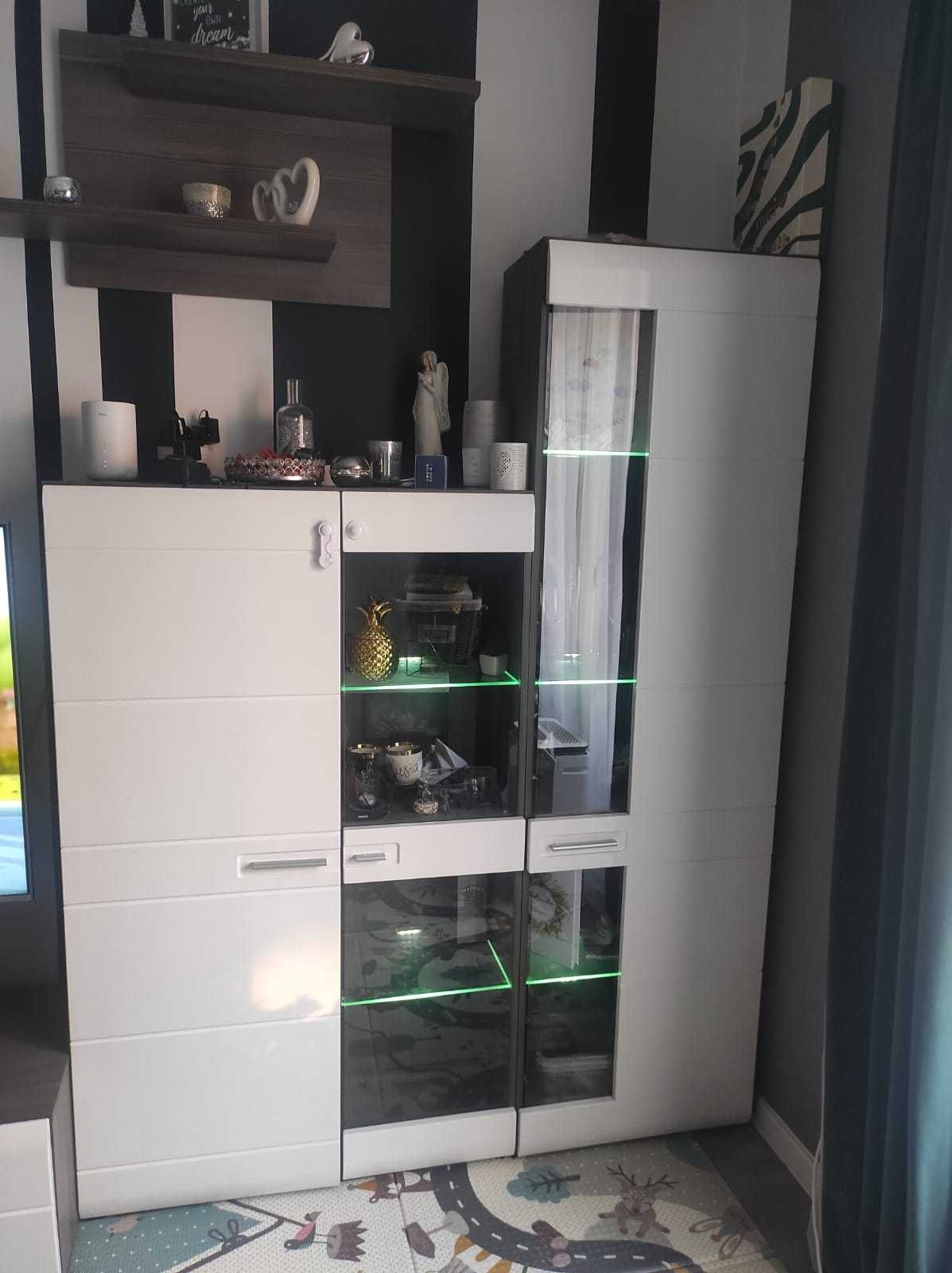 Zestaw mebli 8 elementów Meble Wójcik Avensis Agata Meble, stoły