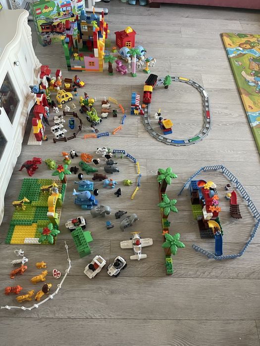 12 кг Lego Величезний -НАБІР Lego Duplo, 5 великих локацій, вага 12кг.