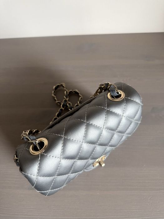 Chanel Mini Square Flap Bag Torebka Metaliczna Szarość z łańcuszkiem