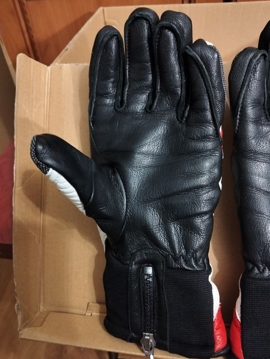 Шкіряні мотоперчатки Reusch.