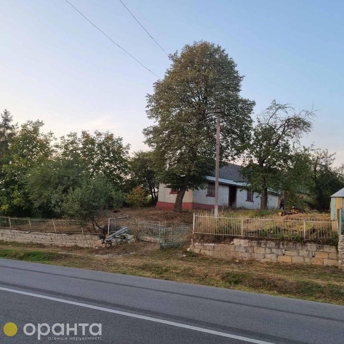 Продаж будинку в с. Малий Ходачків 25сот. землі