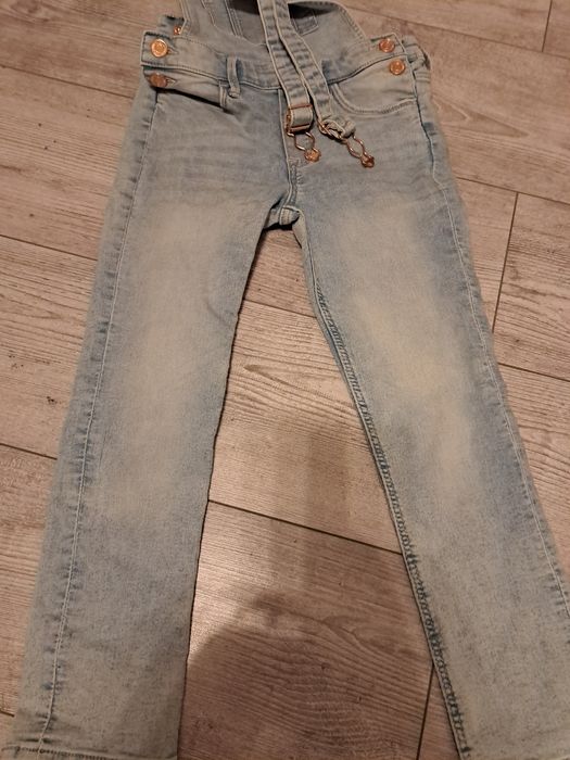 H&M jeans ogrodniczki na 6-7 lat