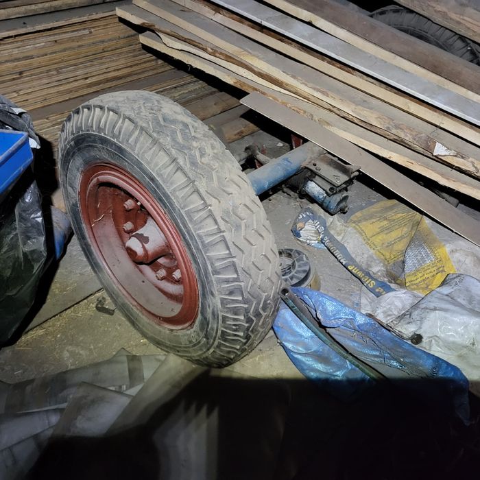 Oś przyczepy przyczepki jednoosiówka