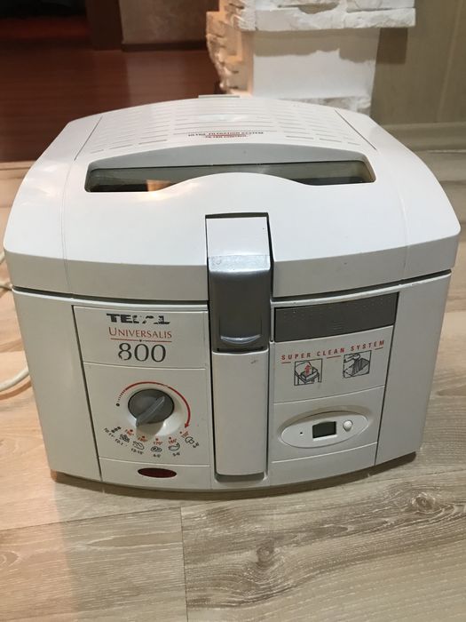 Фритюрниця TEFAL Universal 800