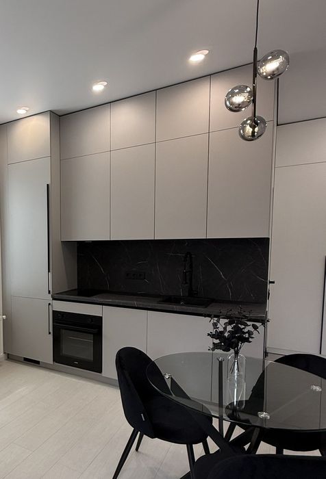 Продається Шикарна 1 кімната квартира в центрі міста.