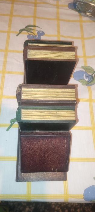 2 Suportes para Livros em Madeira - Vintage
