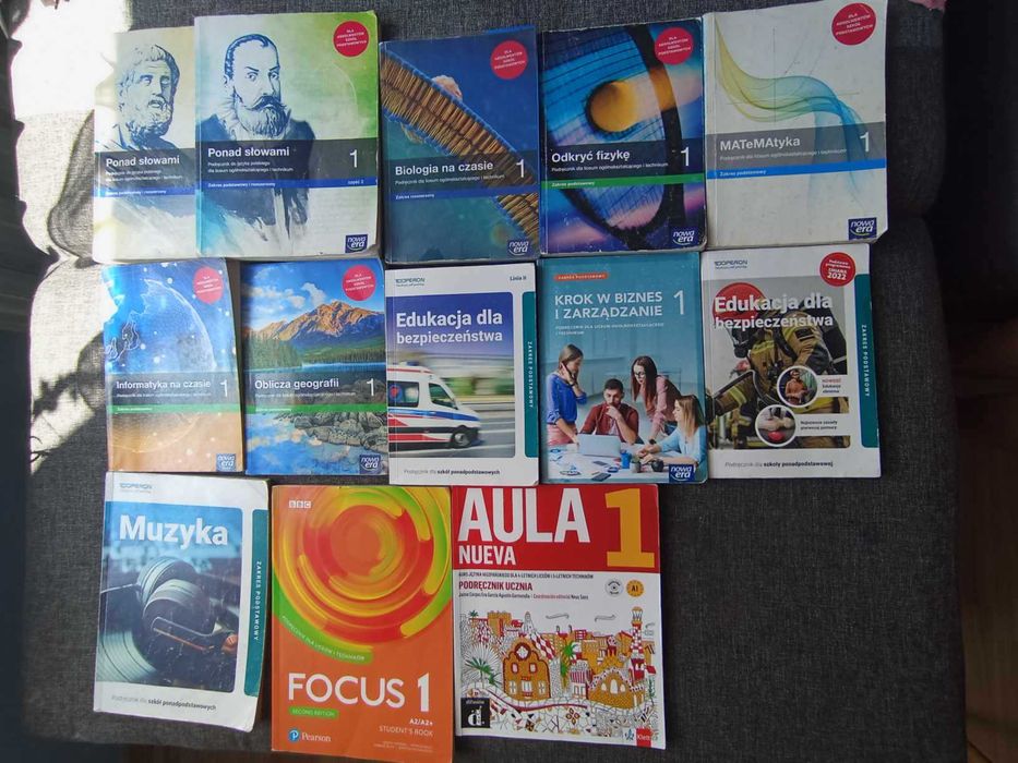 Sprzedam książki do Liceum