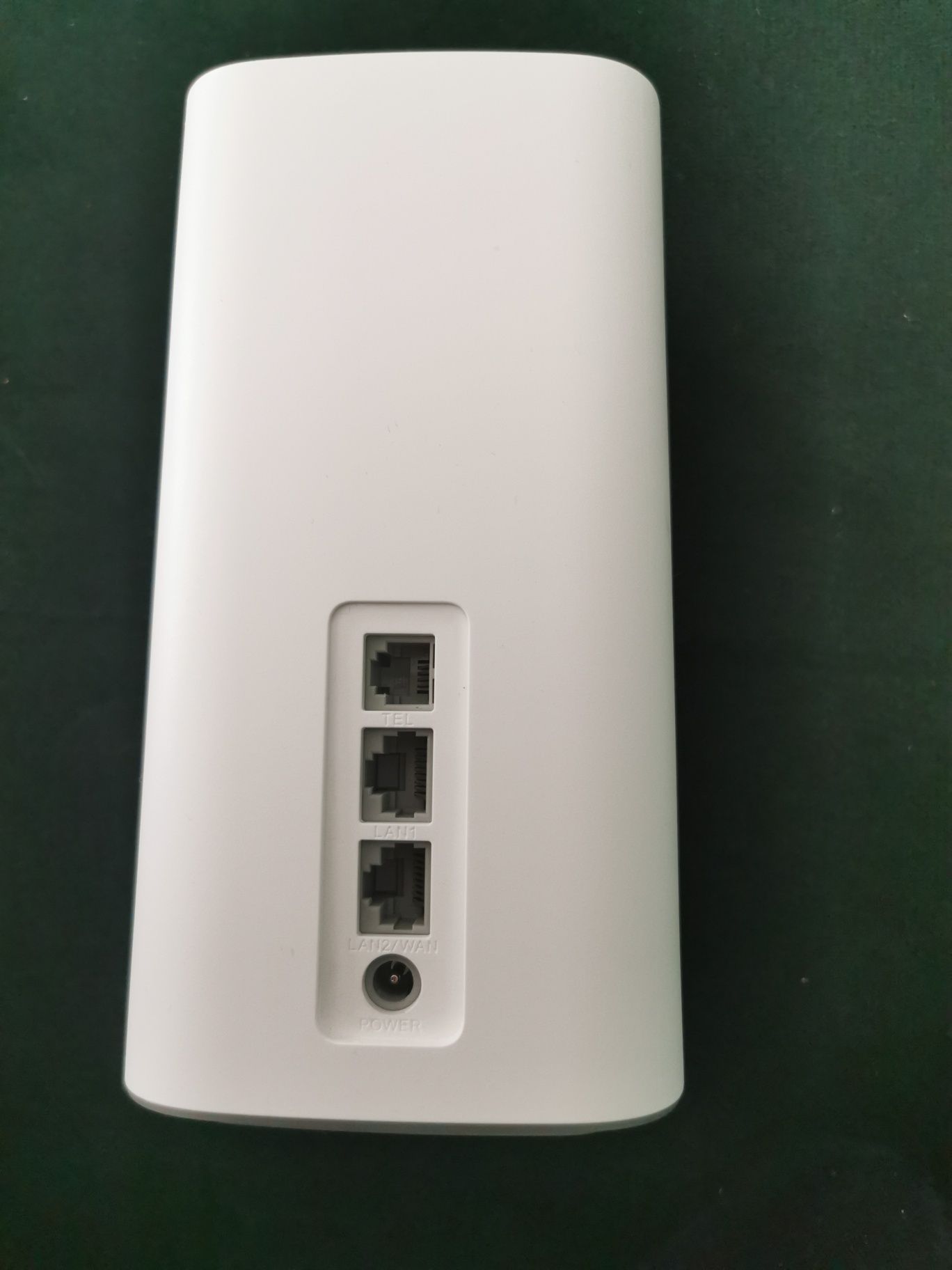 Router Huawei model H122-373