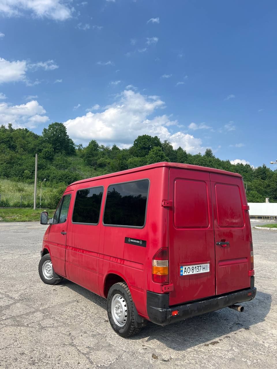Продам Sprinter 210D