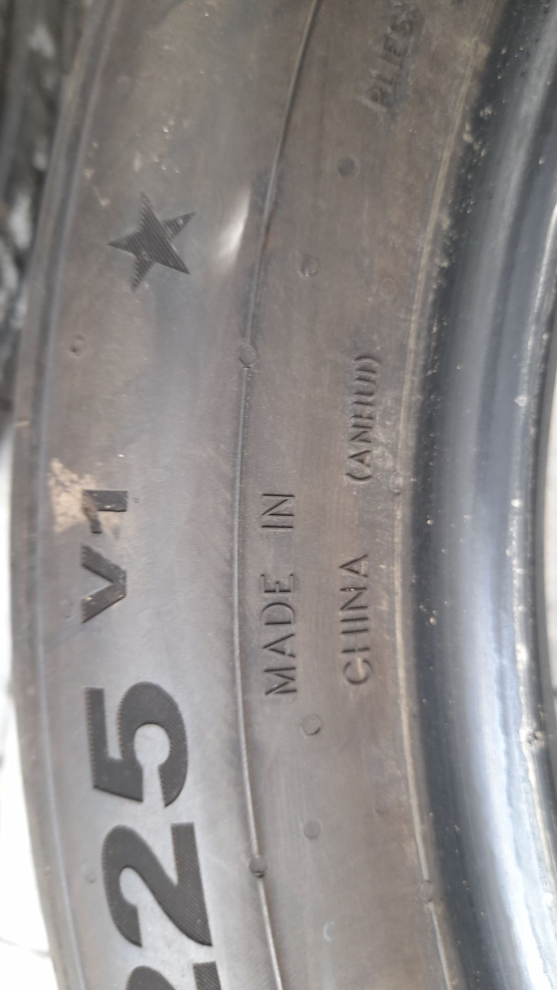 Opony  205 50 r 17