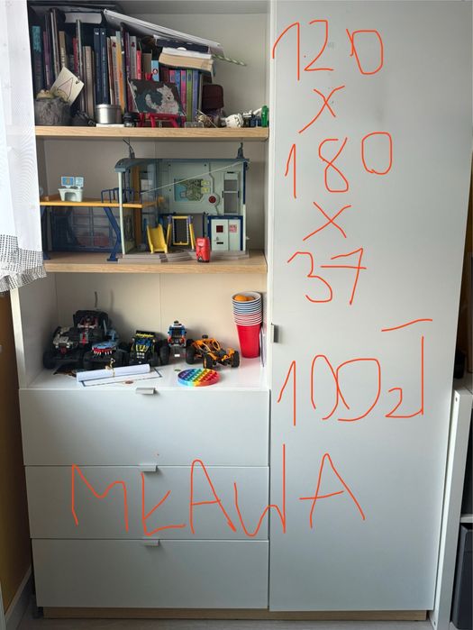 Regał młodzieżowy