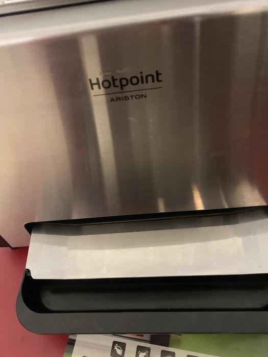 Ariston hotpoint light grill